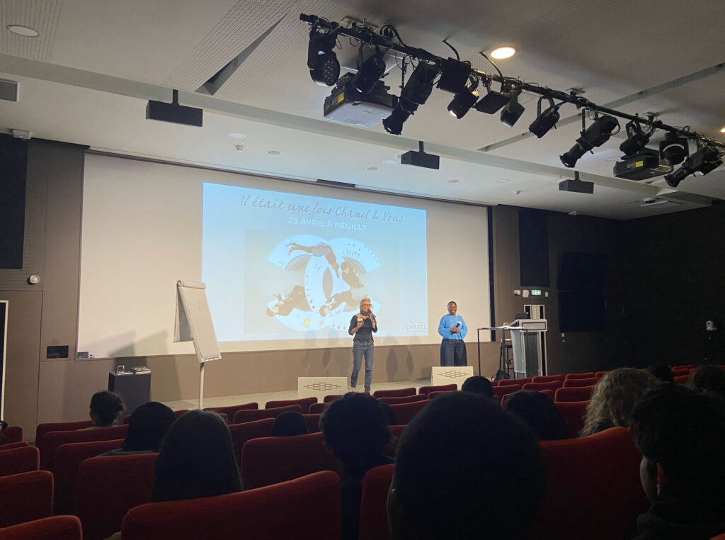 Immersion au coeur des métiers du luxe chez Chanel.