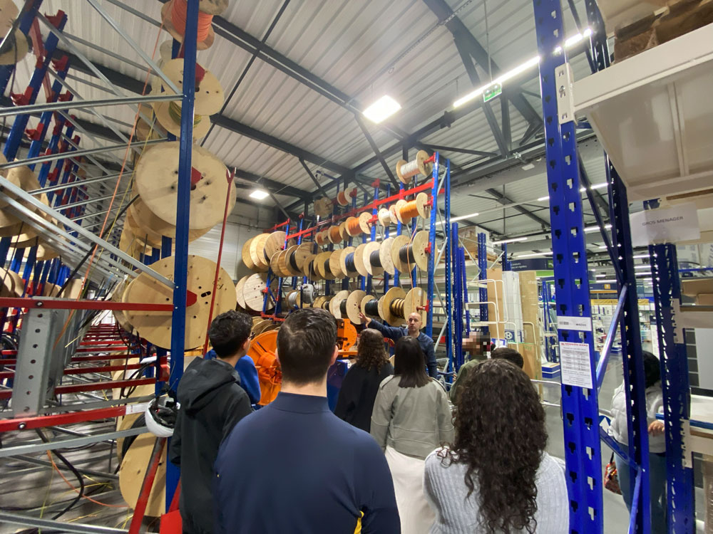 Visite d'entreprise au sein de l'entreprise Rexel.