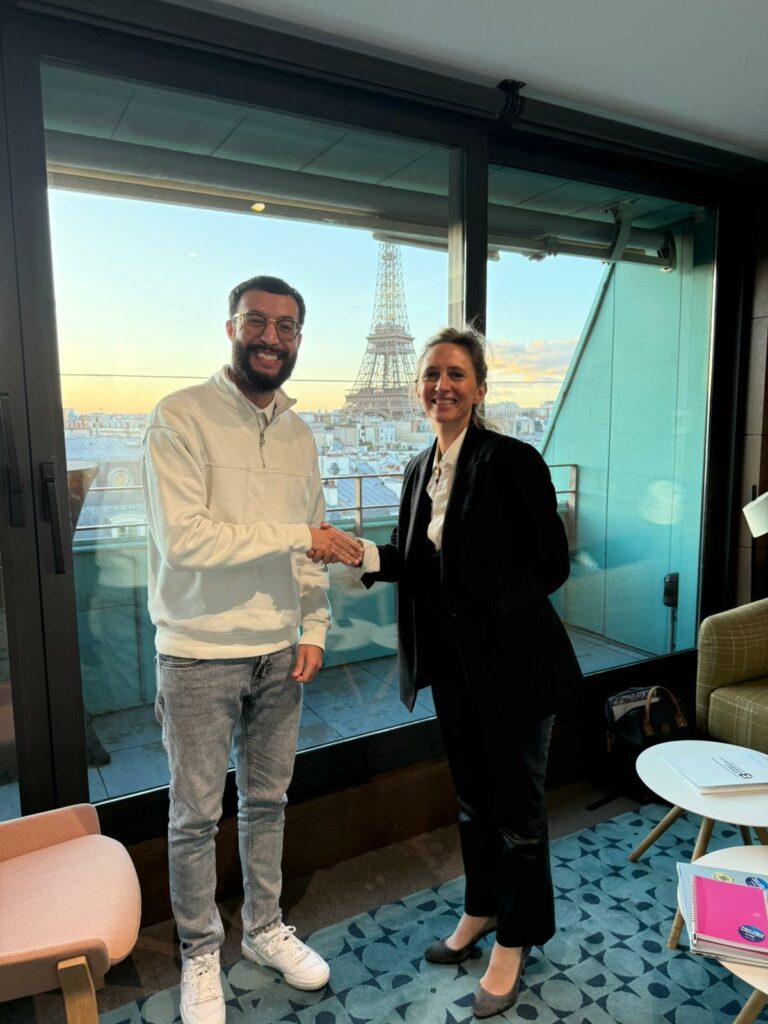 Miyaz en duo avec Garance Pineau au Medef.